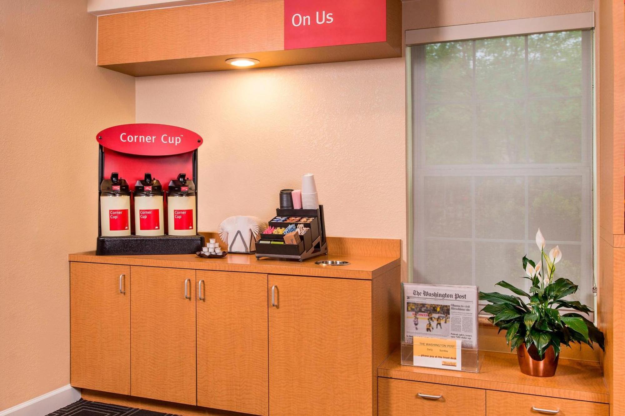 Towneplace Suites By Marriott Clinton At Joint Base Andrews Buitenkant foto