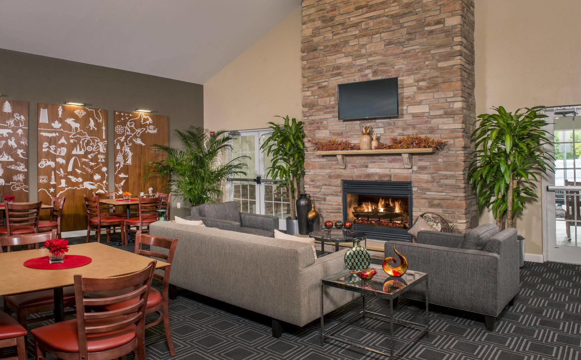 Towneplace Suites By Marriott Clinton At Joint Base Andrews Buitenkant foto